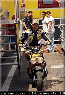 moto2_luthi_0005_italie_mugello_2012.jpg