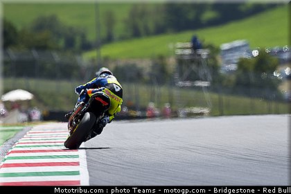 moto2_smith_0009_italie_mugello_2012.jpg