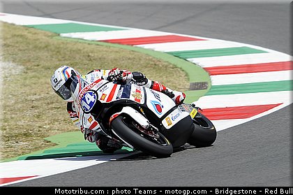 moto2_wilairot_02_italie_mugello_2012.jpg