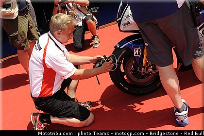 motogp_bridgestone_0007_italie_mugello_2012.jpg