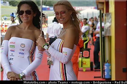 motogp_pitbabe_0001_italie_mugello_2012.jpg