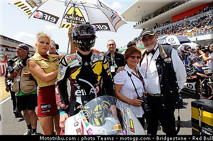 motogp_pitbabe_0047_italie_mugello_2012.jpg