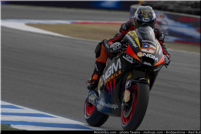 edwards_003_motogp_2012_usa_laguna_seca