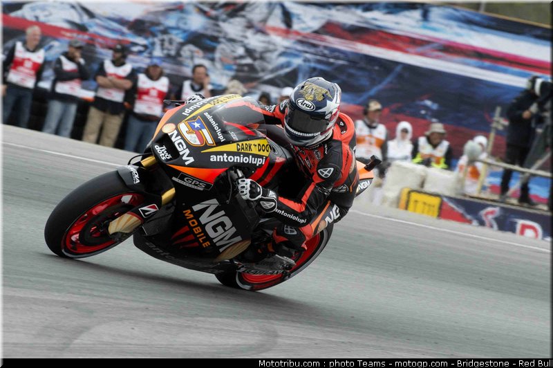 edwards_005_motogp_2012_usa_laguna_seca