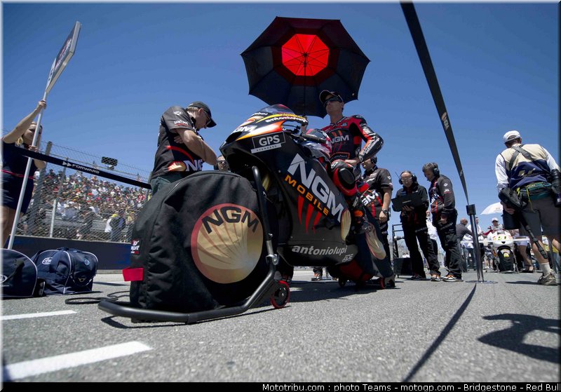 edwards_006_motogp_2012_usa_laguna_seca