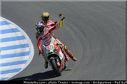 050_motogp_2012_usa_laguna_seca.jpg