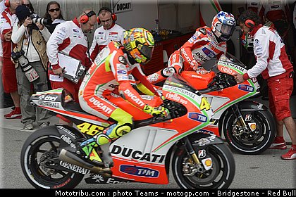 051_motogp_2012_usa_laguna_seca.jpg