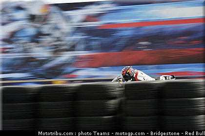 bradl_022_motogp_2012_usa_laguna_seca.jpg