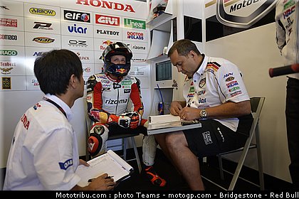 bradl_027_motogp_2012_usa_laguna_seca.jpg
