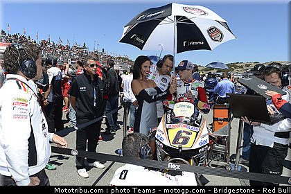 bradl_044_motogp_2012_usa_laguna_seca.jpg