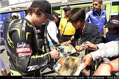 crutchlow_009_motogp_2012_usa_laguna_seca.jpg
