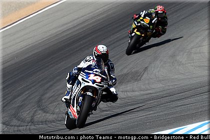 de_puniet_006_motogp_2012_usa_laguna_seca.jpg
