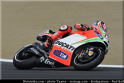 hayden_001_motogp_2012_usa_laguna_seca.jpg
