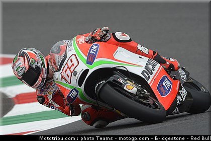 hayden_002_motogp_2012_usa_laguna_seca.jpg