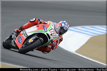 hayden_016_motogp_2012_usa_laguna_seca.jpg