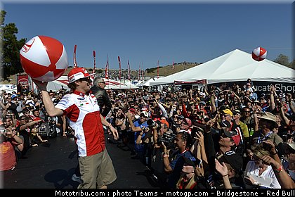 hayden_018_motogp_2012_usa_laguna_seca.jpg