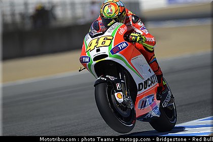 rossi_001_motogp_2012_usa_laguna_seca.jpg