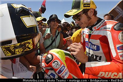 rossi_004_motogp_2012_usa_laguna_seca.jpg