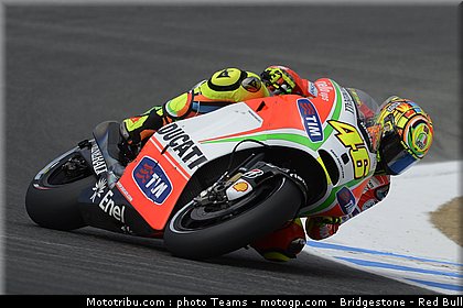 rossi_009_motogp_2012_usa_laguna_seca.jpg
