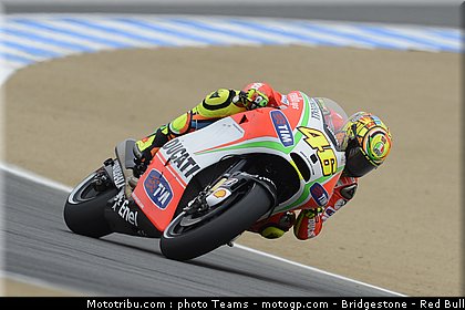 rossi_011_motogp_2012_usa_laguna_seca.jpg