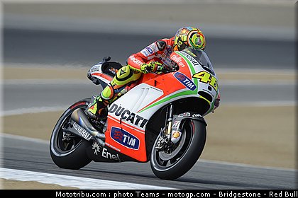 rossi_016_motogp_2012_usa_laguna_seca.jpg