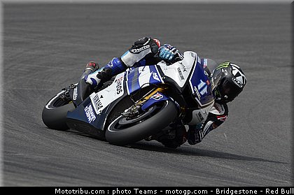 spies_001_motogp_2012_usa_laguna_seca.jpg