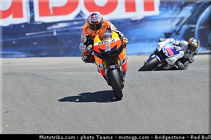 stoner_005_motogp_2012_usa_laguna_seca.jpg
