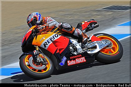 stoner_015_motogp_2012_usa_laguna_seca.jpg