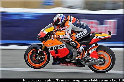 stoner_018_motogp_2012_usa_laguna_seca.jpg