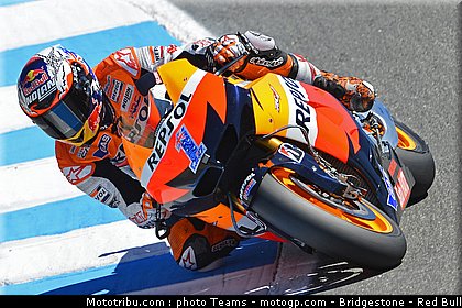 stoner_024_motogp_2012_usa_laguna_seca.jpg