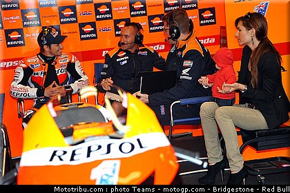 stoner_028_motogp_2012_usa_laguna_seca.jpg