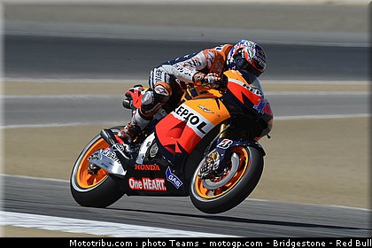stoner_031_motogp_2012_usa_laguna_seca.jpg