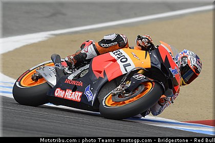 stoner_038_motogp_2012_usa_laguna_seca.jpg