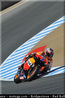 stoner_044_motogp_2012_usa_laguna_seca.jpg