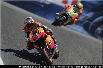 stoner_050_motogp_2012_usa_laguna_seca.jpg
