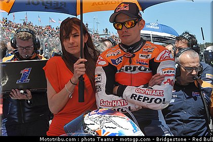 stoner_051_motogp_2012_usa_laguna_seca.jpg