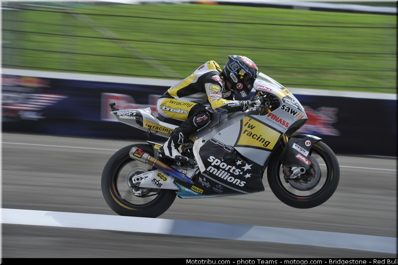 moto2_luthi_008_usa_indianapolis_2012