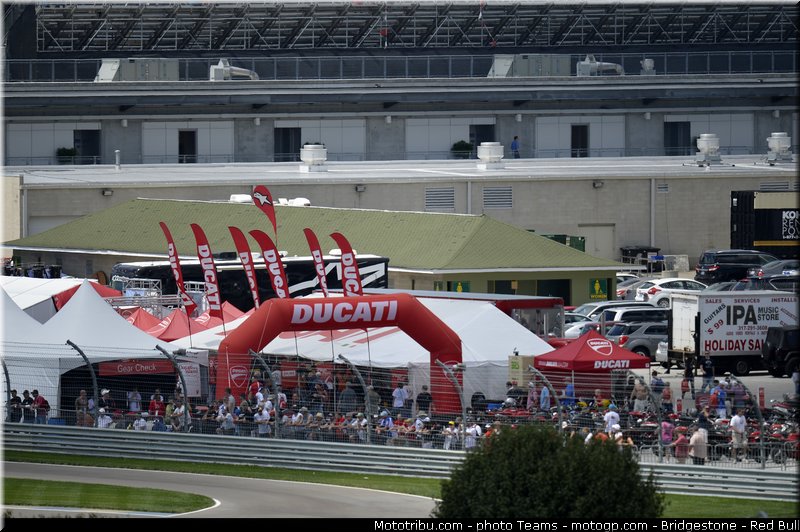 motogp_ambiance_001_usa_indianapolis_2012