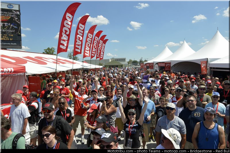 motogp_ambiance_007_usa_indianapolis_2012