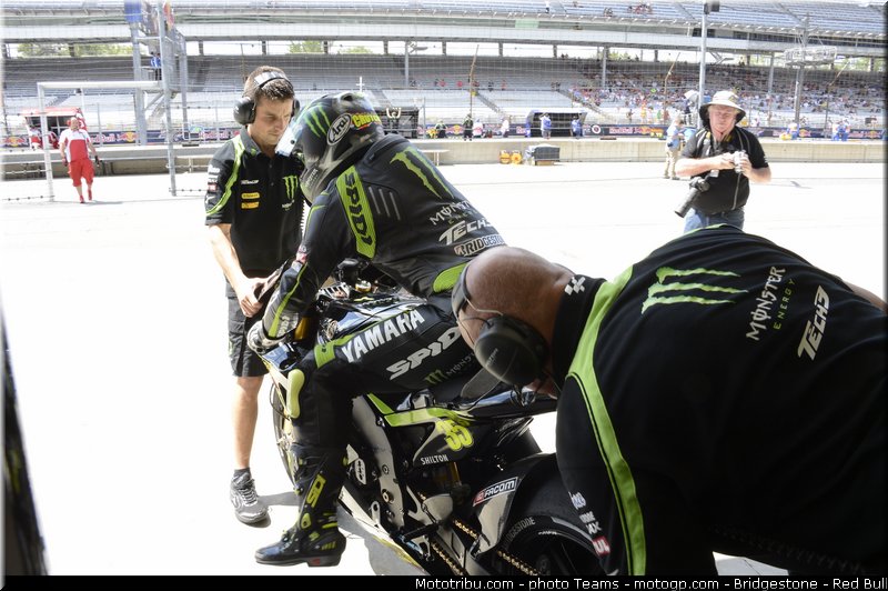 motogp_crutchlow_011_usa_indianapolis_2012