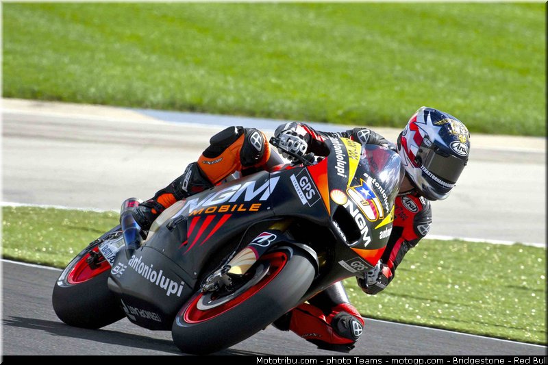 motogp_edwards_002_usa_indianapolis_2012