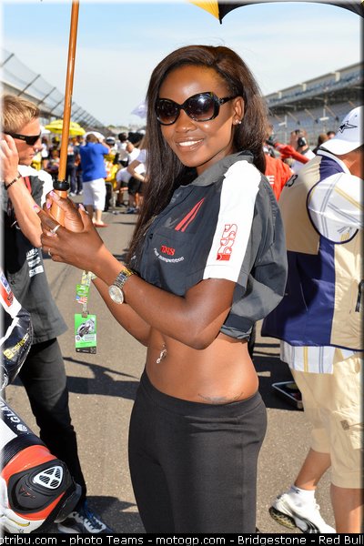 motogp_pitbabe_003_usa_indianapolis_2012