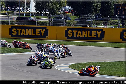 moto2_006_usa_indianapolis_2012.jpg