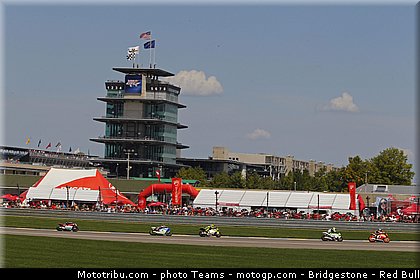 moto2_008_usa_indianapolis_2012.jpg