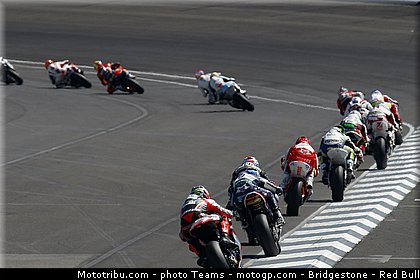 moto2_044_usa_indianapolis_2012.jpg