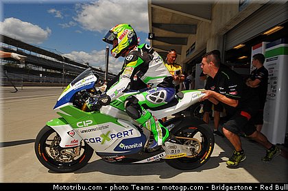 moto2_aegerter_008_usa_indianapolis_2012.jpg