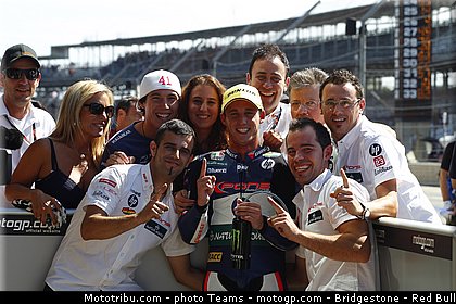 moto2_espargaro_p_004_usa_indianapolis_2012.jpg