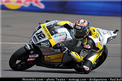 moto2_luthi_002_usa_indianapolis_2012.jpg