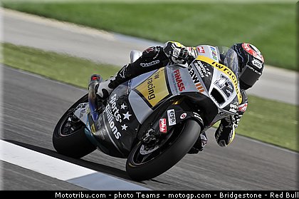 moto2_luthi_009_usa_indianapolis_2012.jpg