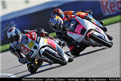 moto3_001_usa_indianapolis_2012.jpg